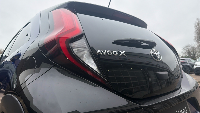 Toyota Aygo X 1.0 VVT-i Edge 5dr Petrol Hatchback